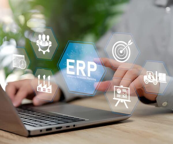 أفضل نظام ERP لشركتك في مصر والخليج تجنب أخطاء الشراء في 2026 600x500